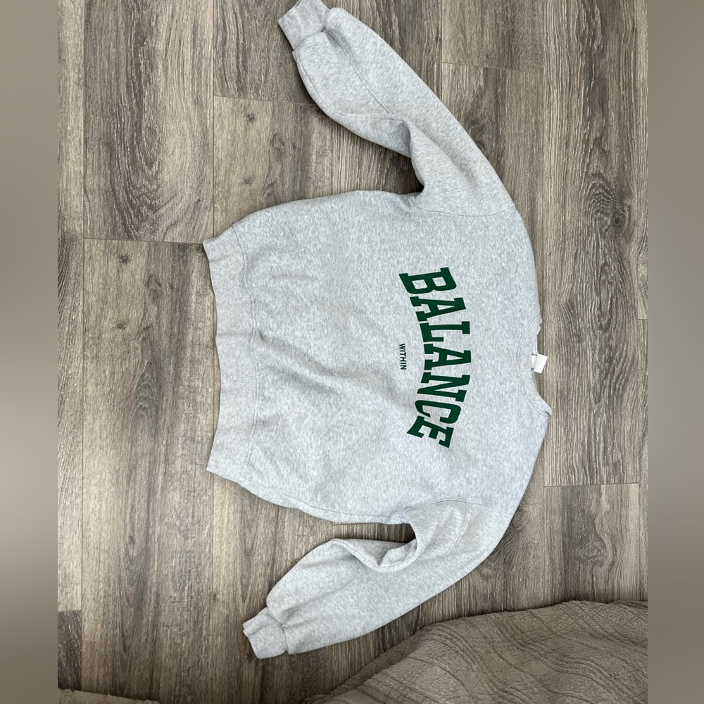 H&M Gray Crewneck for very very cheap!